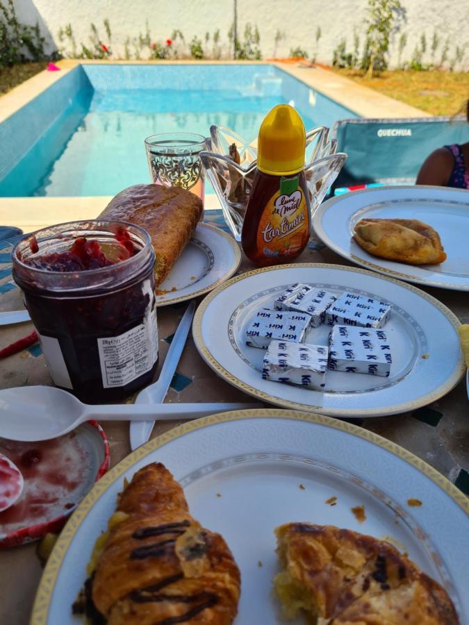 La Petite Villa Avec Piscine Pieds Dans L'Eau 西迪拉哈尔 外观 照片